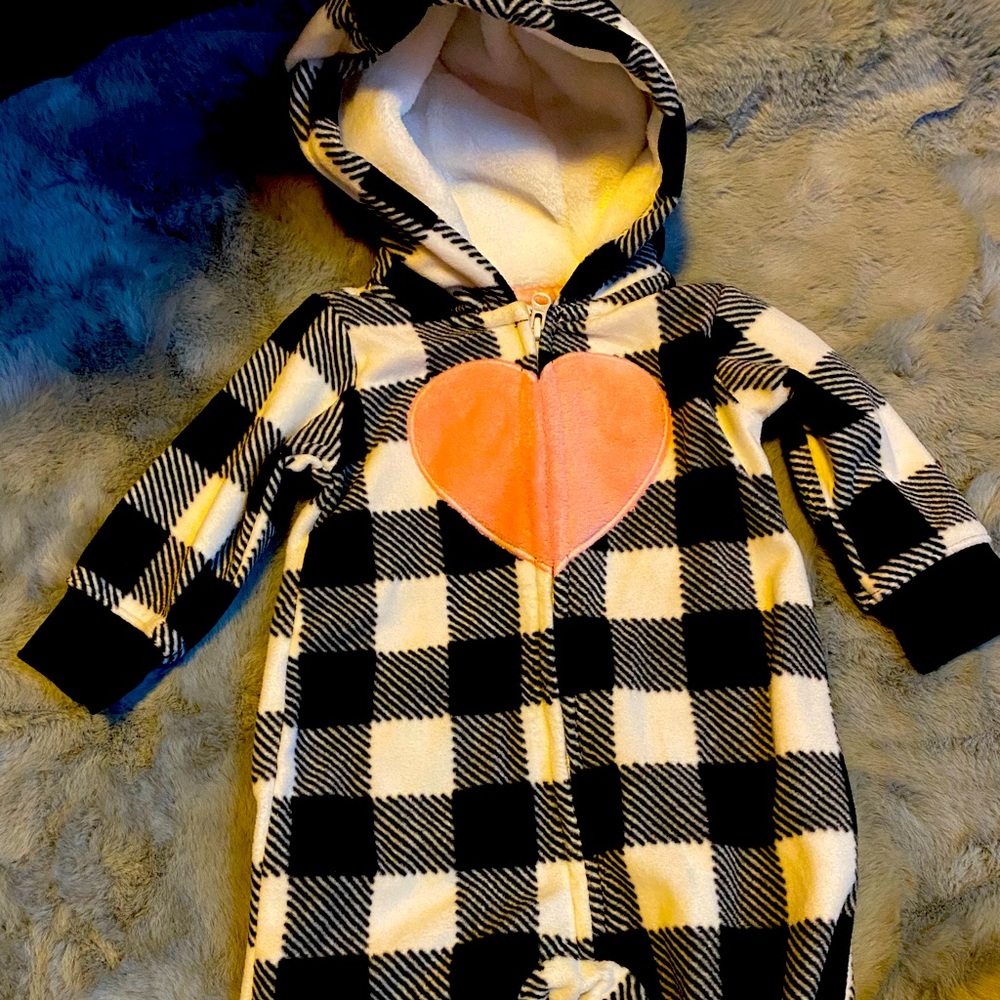 4 for $20 in bundle- Carter’s fleece one piece zip up - size 3 months
